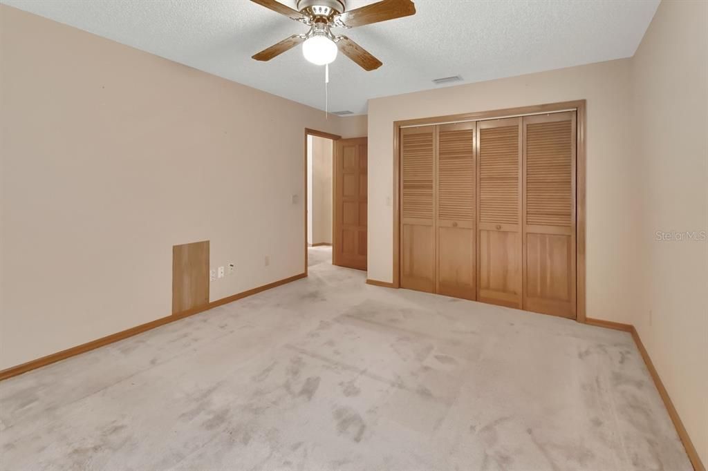 For Sale: $520,000 (4 beds, 2 baths, 2800 Square Feet)