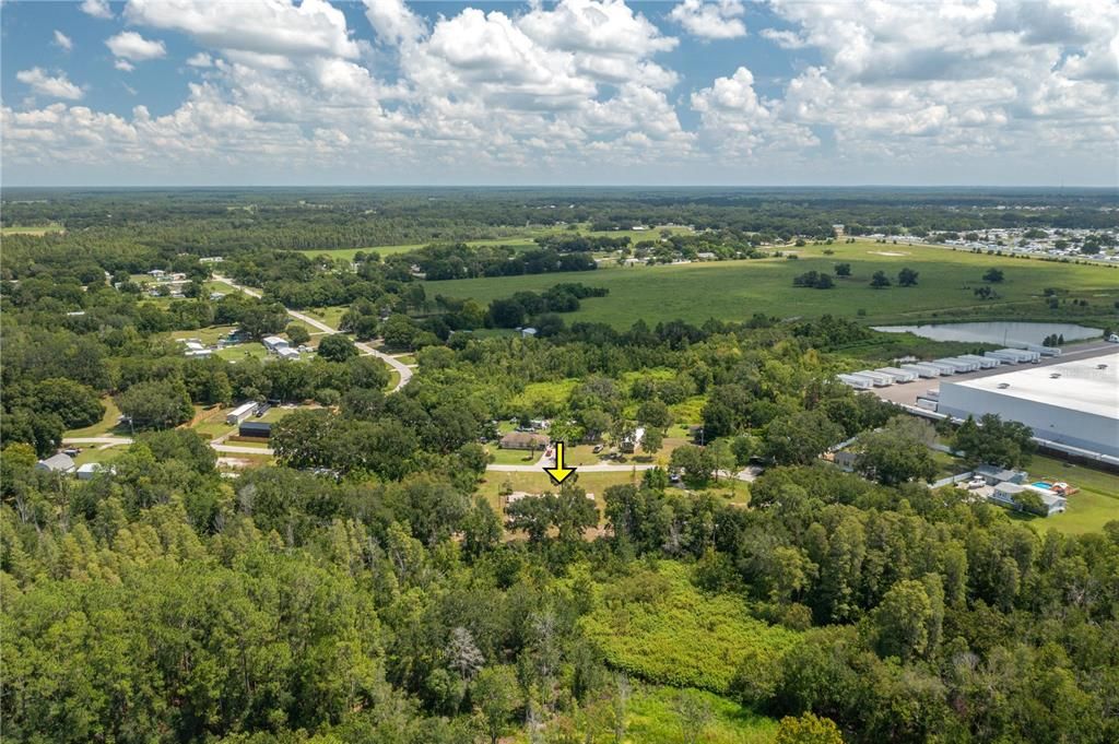 合同活跃: $245,000 (3 贝兹, 2 浴室, 1216 平方英尺)