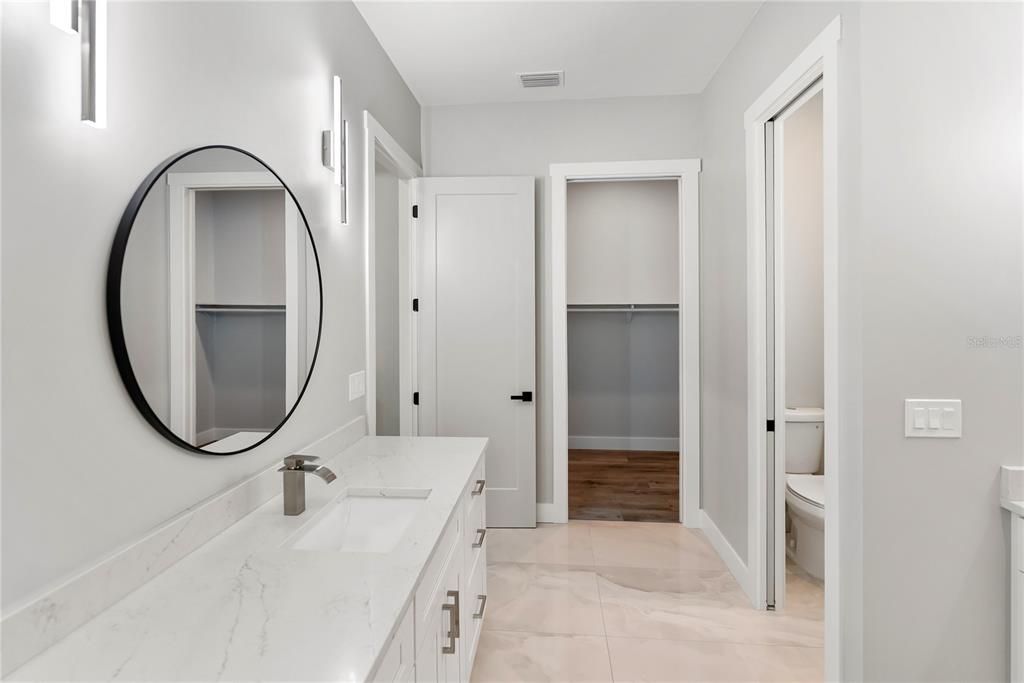 На продажу: $599,900 (4 спален, 3 ванн, 2327 Квадратных фут)