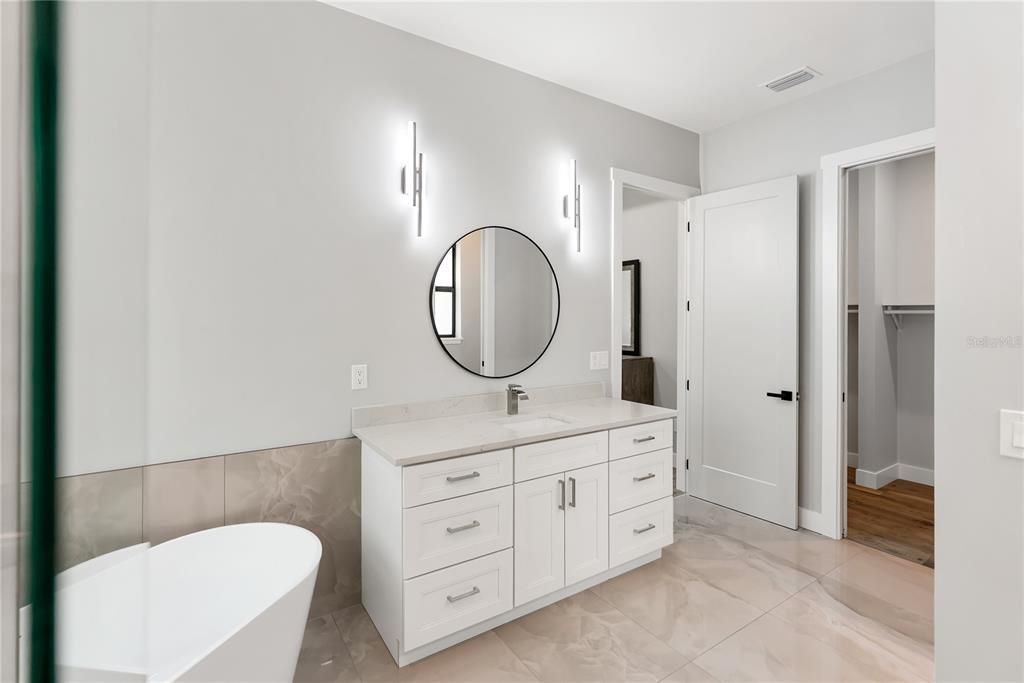 На продажу: $599,900 (4 спален, 3 ванн, 2327 Квадратных фут)