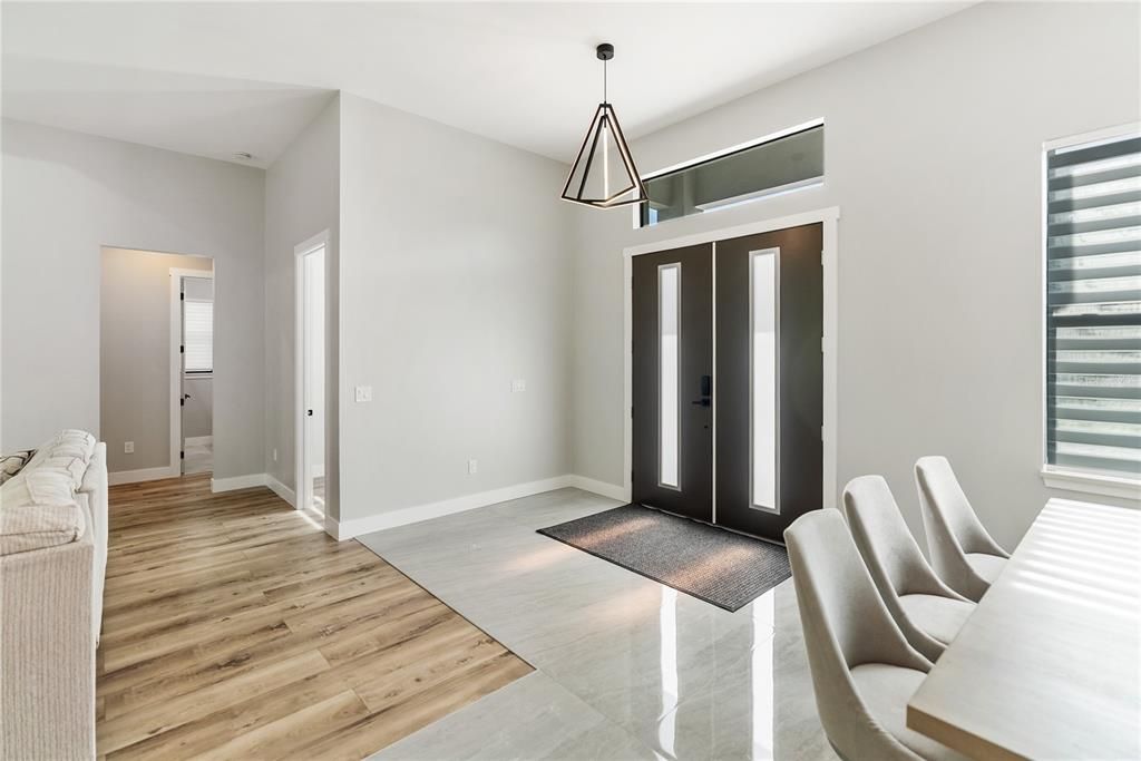 На продажу: $599,900 (4 спален, 3 ванн, 2327 Квадратных фут)