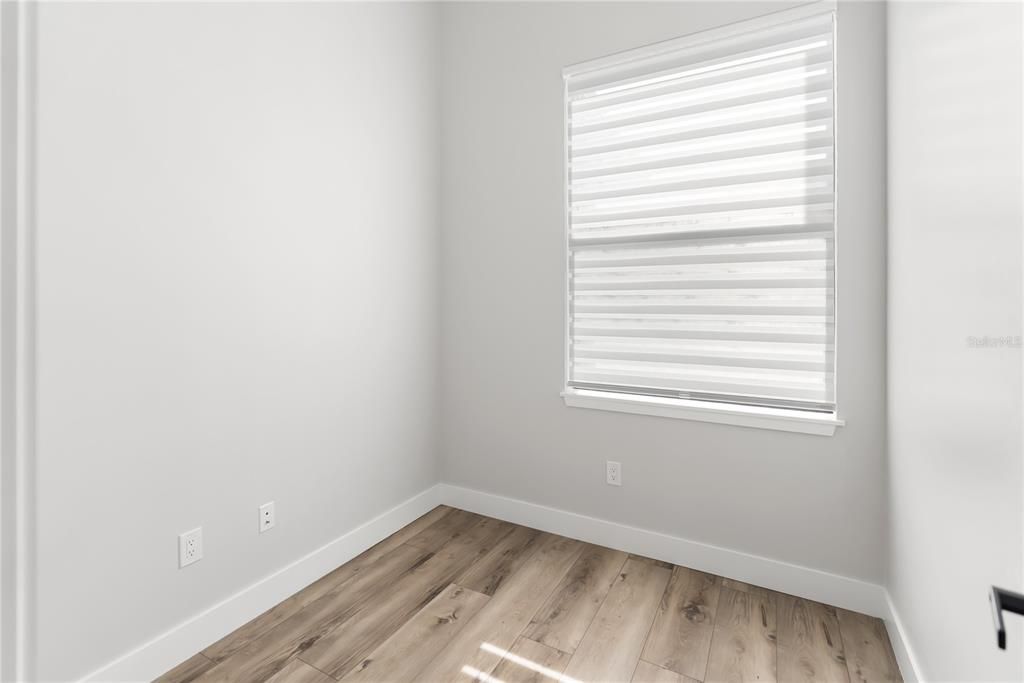 На продажу: $599,900 (4 спален, 3 ванн, 2327 Квадратных фут)