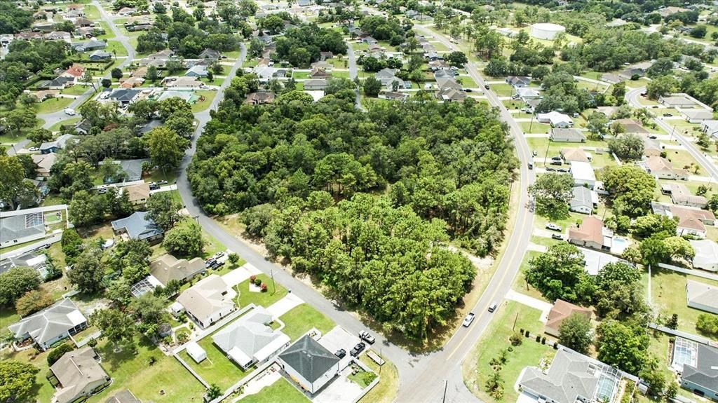 Activo con contrato: $399,000 (5.30 acres)