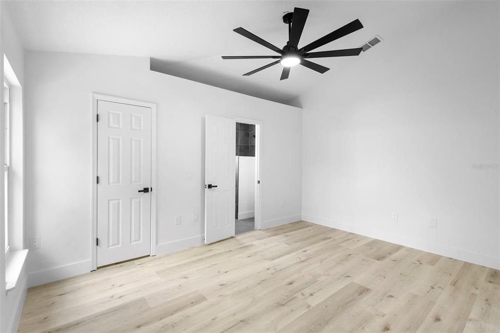 На продажу: $314,500 (3 спален, 2 ванн, 1332 Квадратных фут)