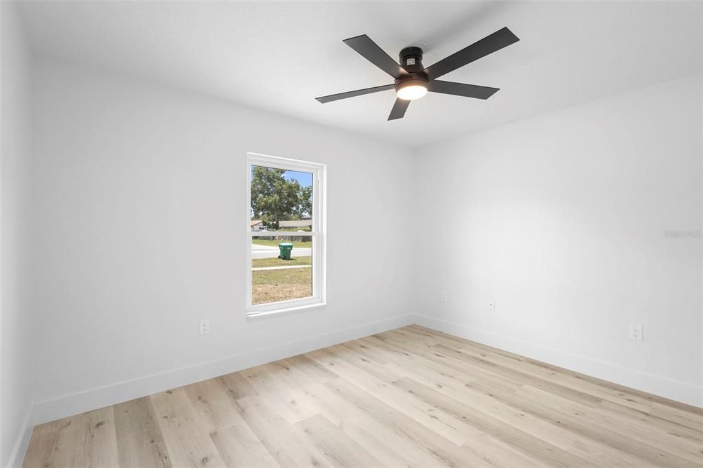 На продажу: $314,500 (3 спален, 2 ванн, 1332 Квадратных фут)