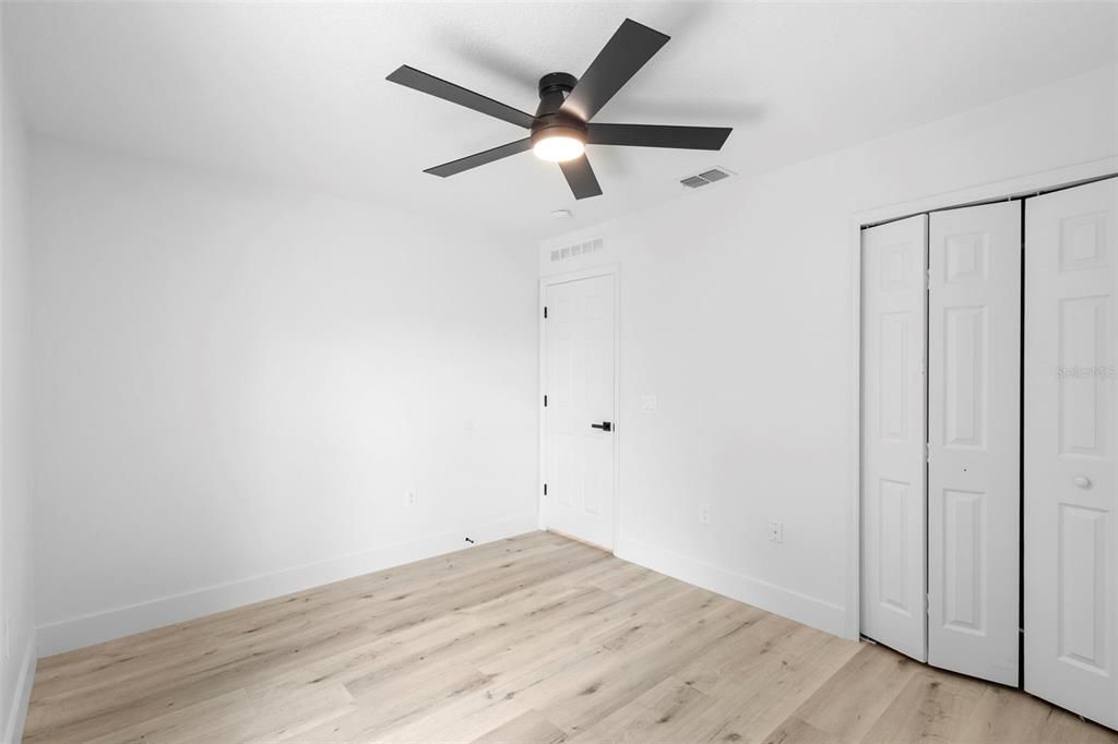 На продажу: $314,500 (3 спален, 2 ванн, 1332 Квадратных фут)