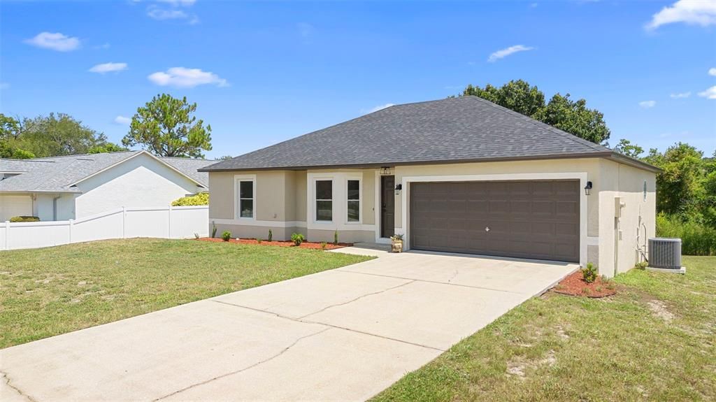 На продажу: $314,500 (3 спален, 2 ванн, 1332 Квадратных фут)