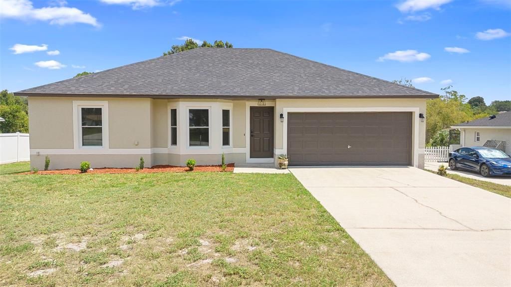 На продажу: $314,500 (3 спален, 2 ванн, 1332 Квадратных фут)