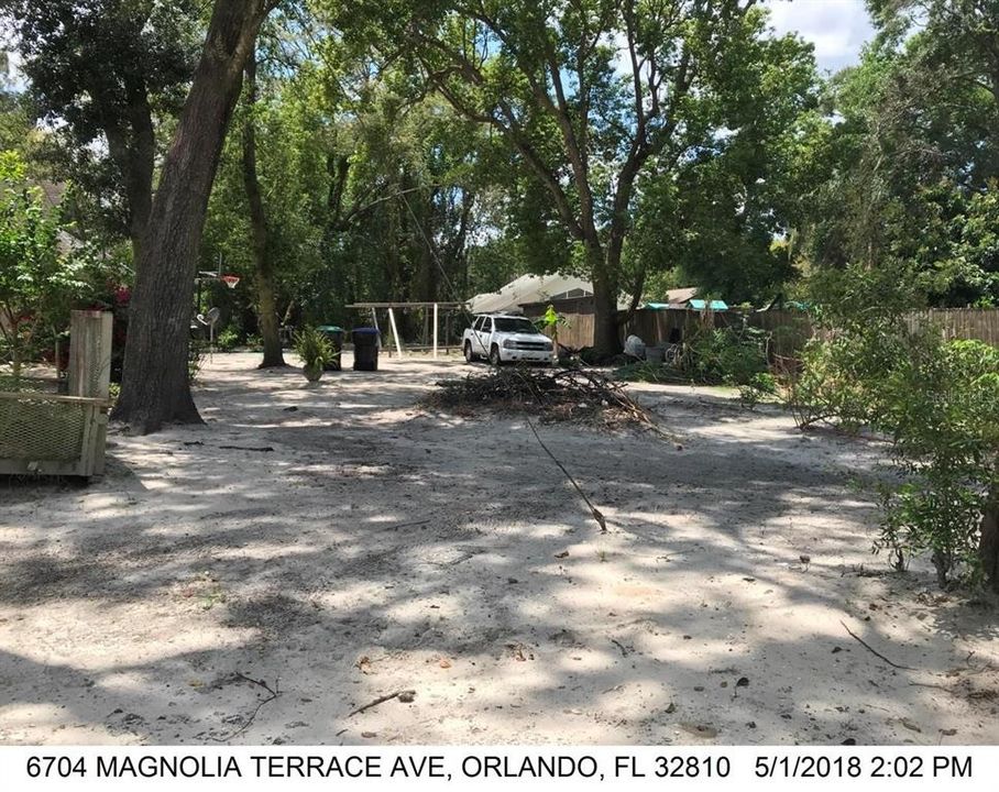 На продажу: $77,500 (0.16 acres)