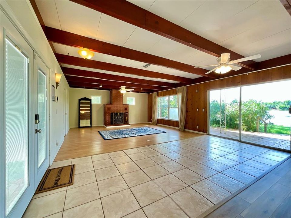 待售: $329,000 (3 贝兹, 2 浴室, 1711 平方英尺)