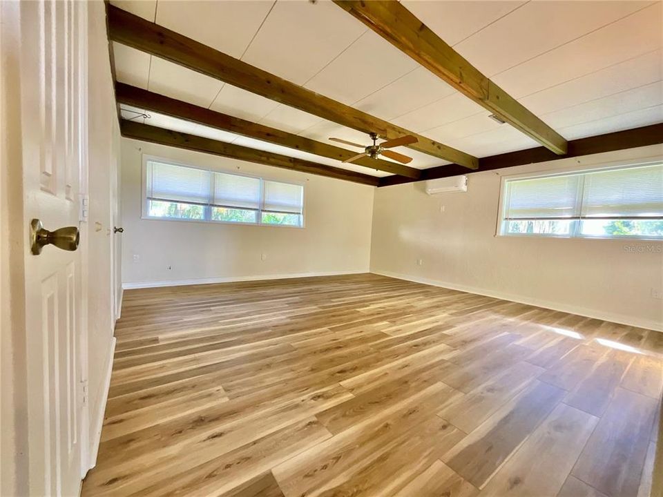 待售: $329,000 (3 贝兹, 2 浴室, 1711 平方英尺)