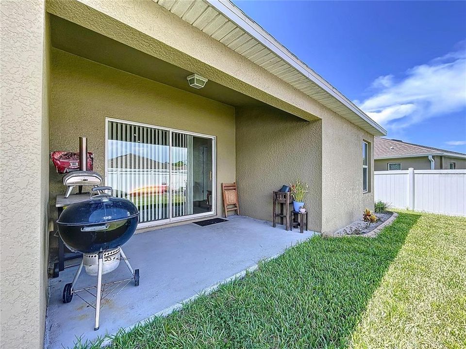 For Sale: $345,000 (4 beds, 3 baths, 1908 Square Feet)