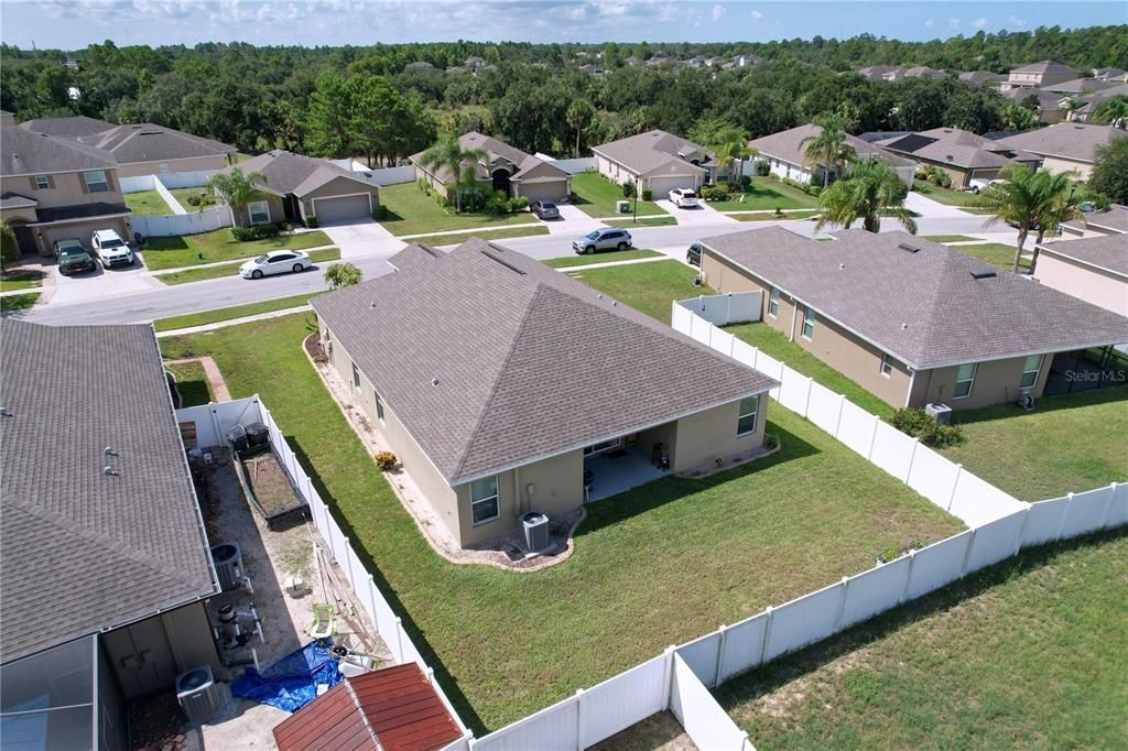 For Sale: $345,000 (4 beds, 3 baths, 1908 Square Feet)