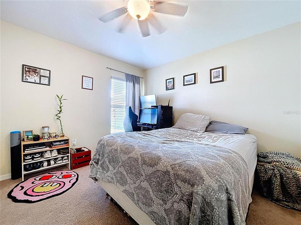 For Sale: $345,000 (4 beds, 3 baths, 1908 Square Feet)