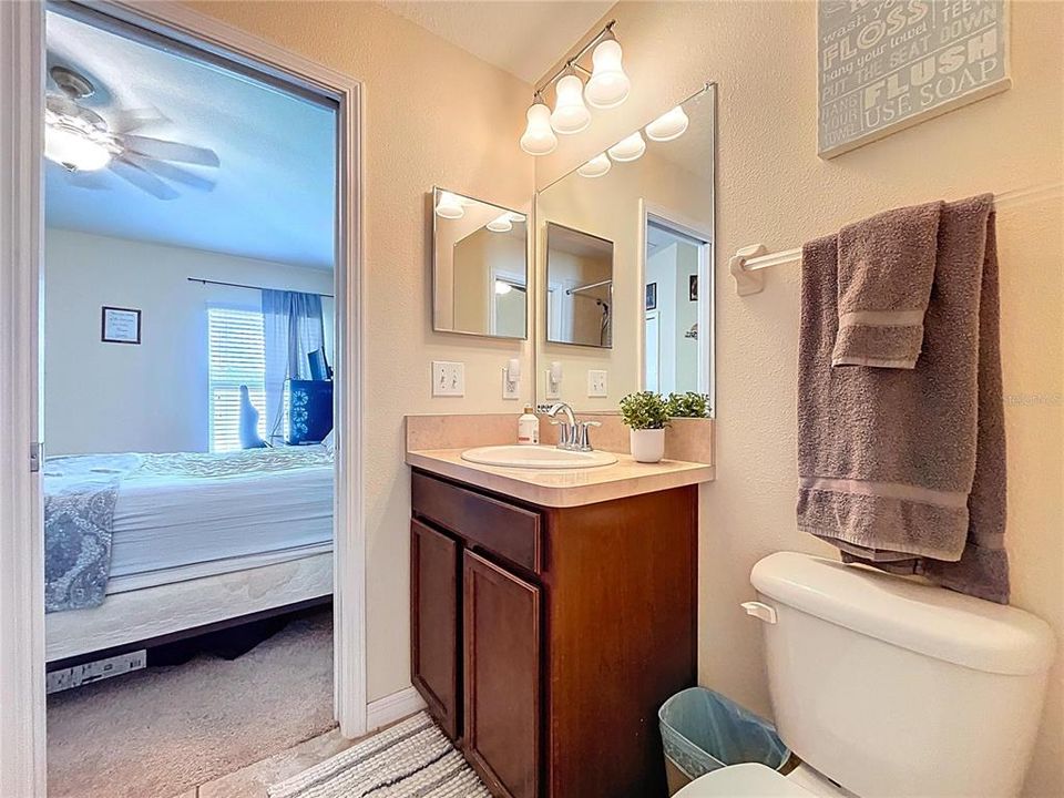 For Sale: $345,000 (4 beds, 3 baths, 1908 Square Feet)