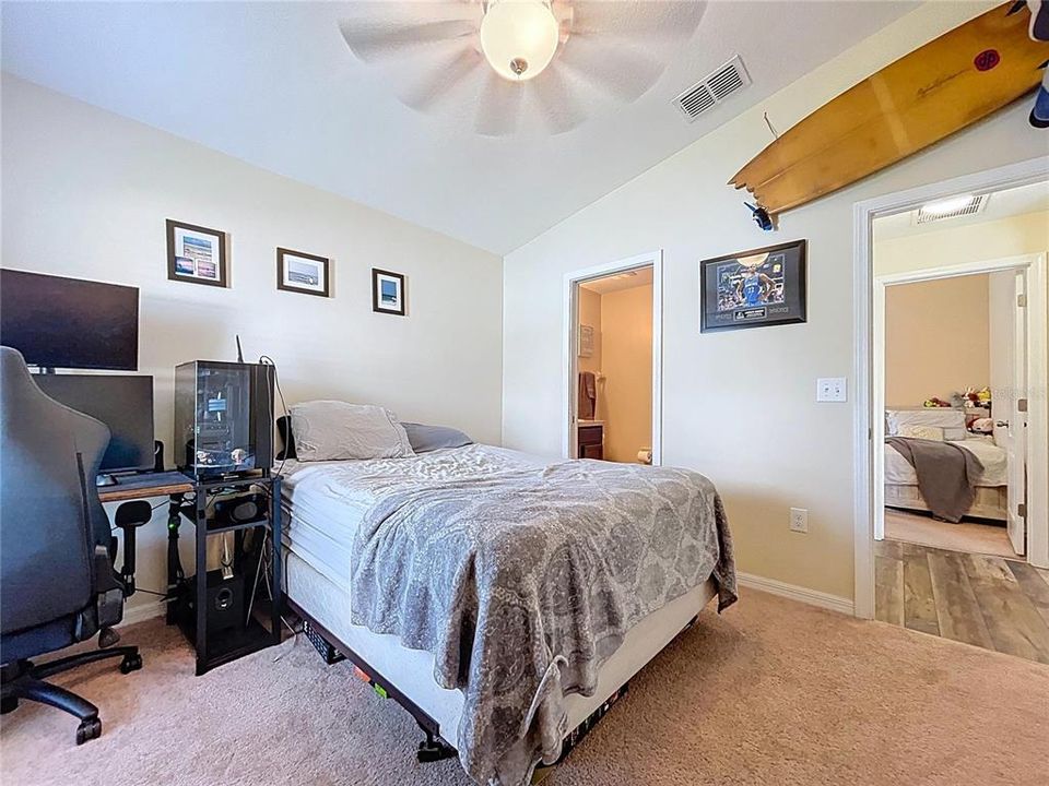 For Sale: $345,000 (4 beds, 3 baths, 1908 Square Feet)