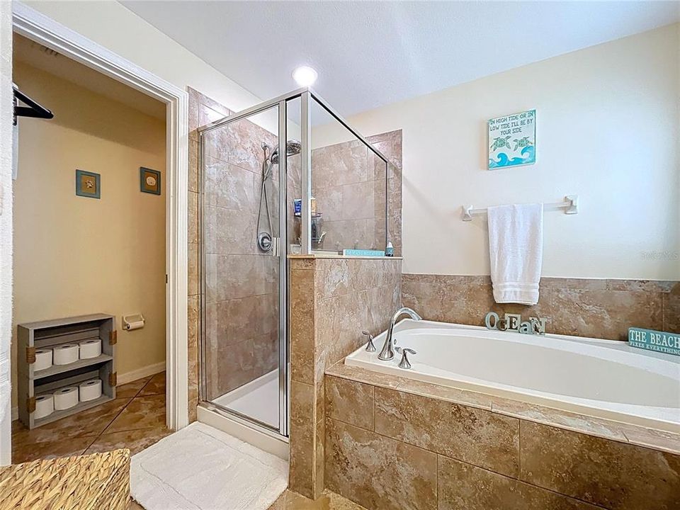 For Sale: $345,000 (4 beds, 3 baths, 1908 Square Feet)