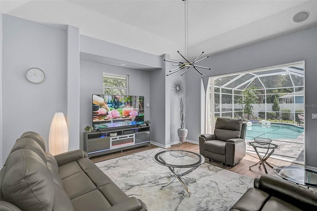 На продажу: $949,000 (3 спален, 2 ванн, 2188 Квадратных фут)