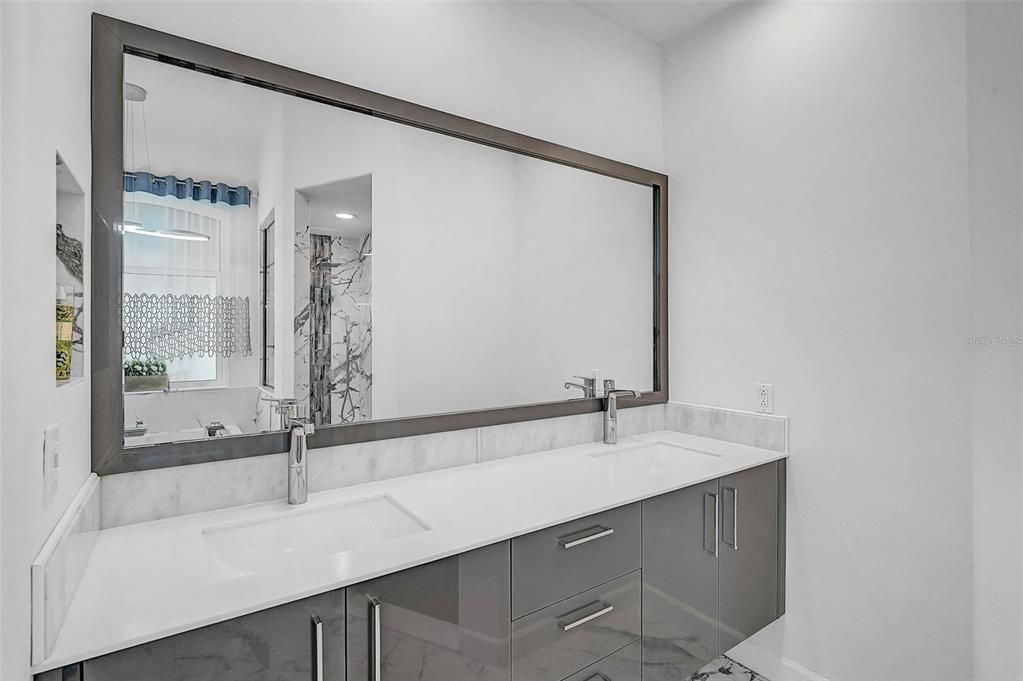 На продажу: $949,000 (3 спален, 2 ванн, 2188 Квадратных фут)