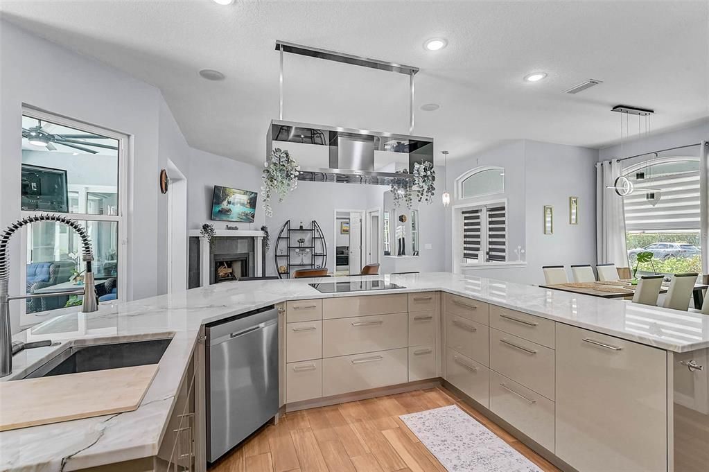 На продажу: $949,000 (3 спален, 2 ванн, 2188 Квадратных фут)