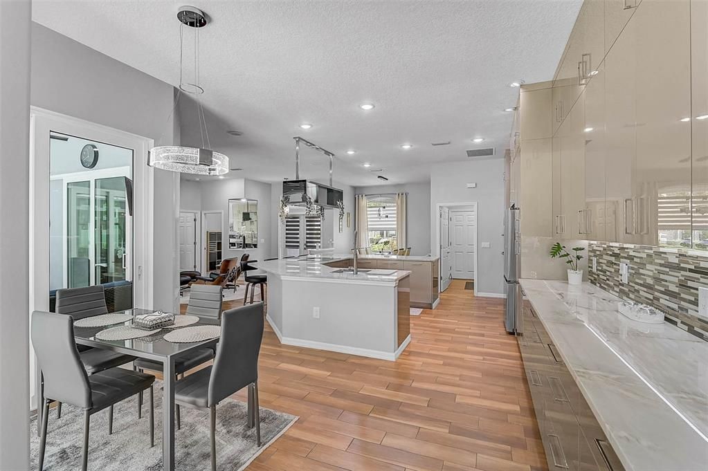 На продажу: $949,000 (3 спален, 2 ванн, 2188 Квадратных фут)