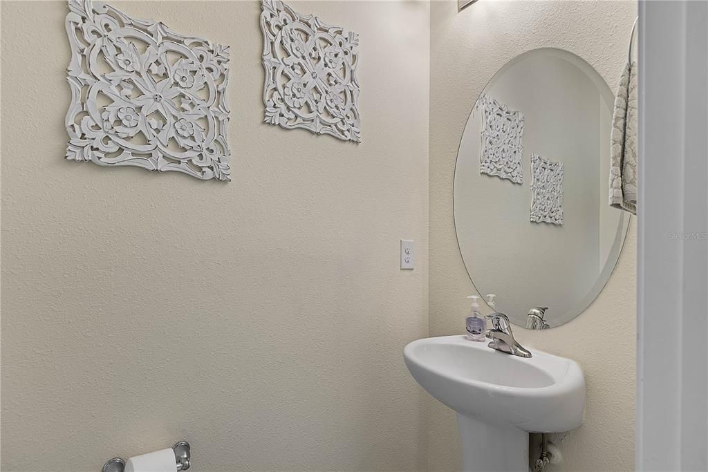 For Sale: $238,000 (2 beds, 2 baths, 1110 Square Feet)