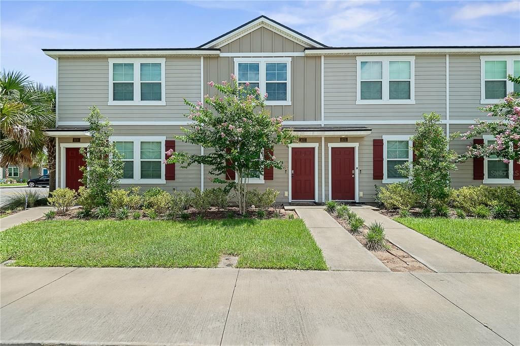 For Sale: $238,000 (2 beds, 2 baths, 1110 Square Feet)