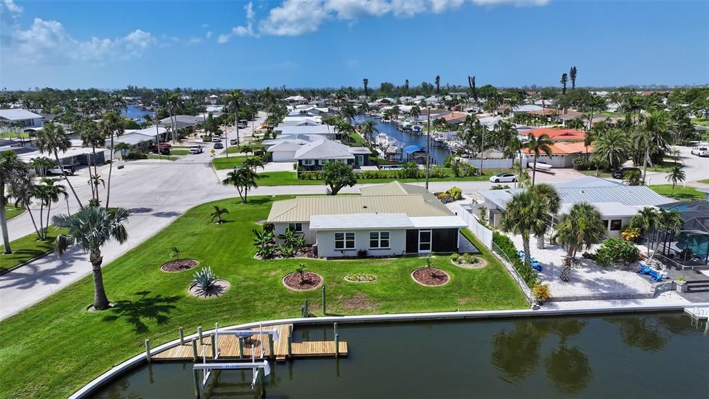 待售: $795,000 (2 贝兹, 2 浴室, 1554 平方英尺)