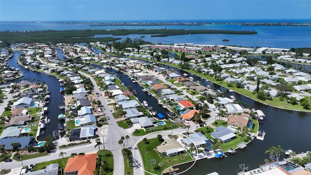 待售: $795,000 (2 贝兹, 2 浴室, 1554 平方英尺)