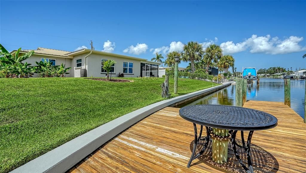 待售: $795,000 (2 贝兹, 2 浴室, 1554 平方英尺)