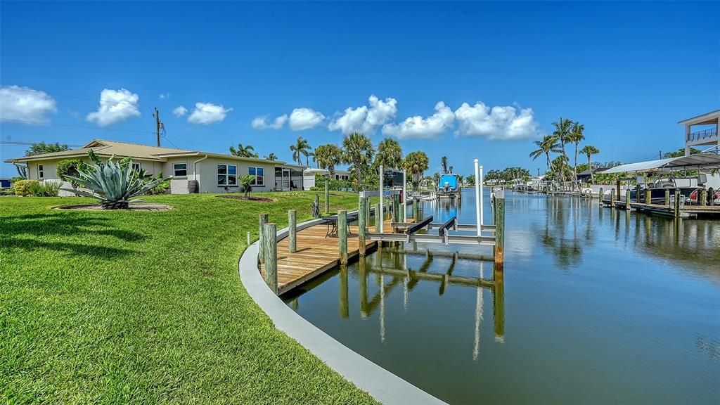 待售: $795,000 (2 贝兹, 2 浴室, 1554 平方英尺)