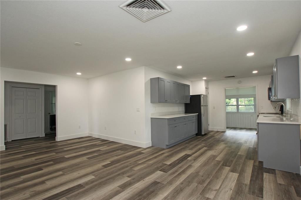 待售: $284,900 (3 贝兹, 2 浴室, 1334 平方英尺)