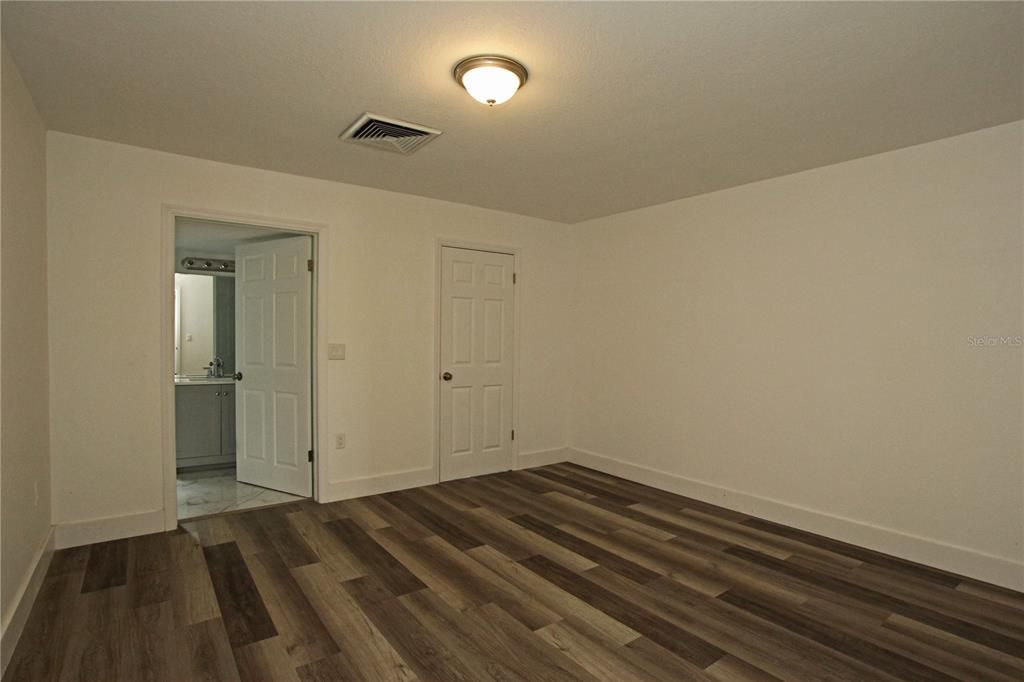 待售: $284,900 (3 贝兹, 2 浴室, 1334 平方英尺)