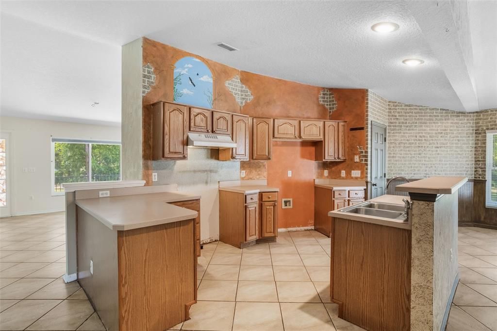 En Venta: $410,000 (3 camas, 2 baños, 1659 Pies cuadrados)