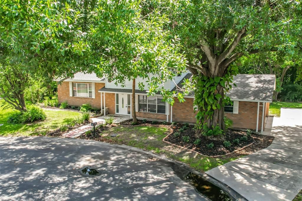 For Sale: $474,900 (4 beds, 3 baths, 2120 Square Feet)