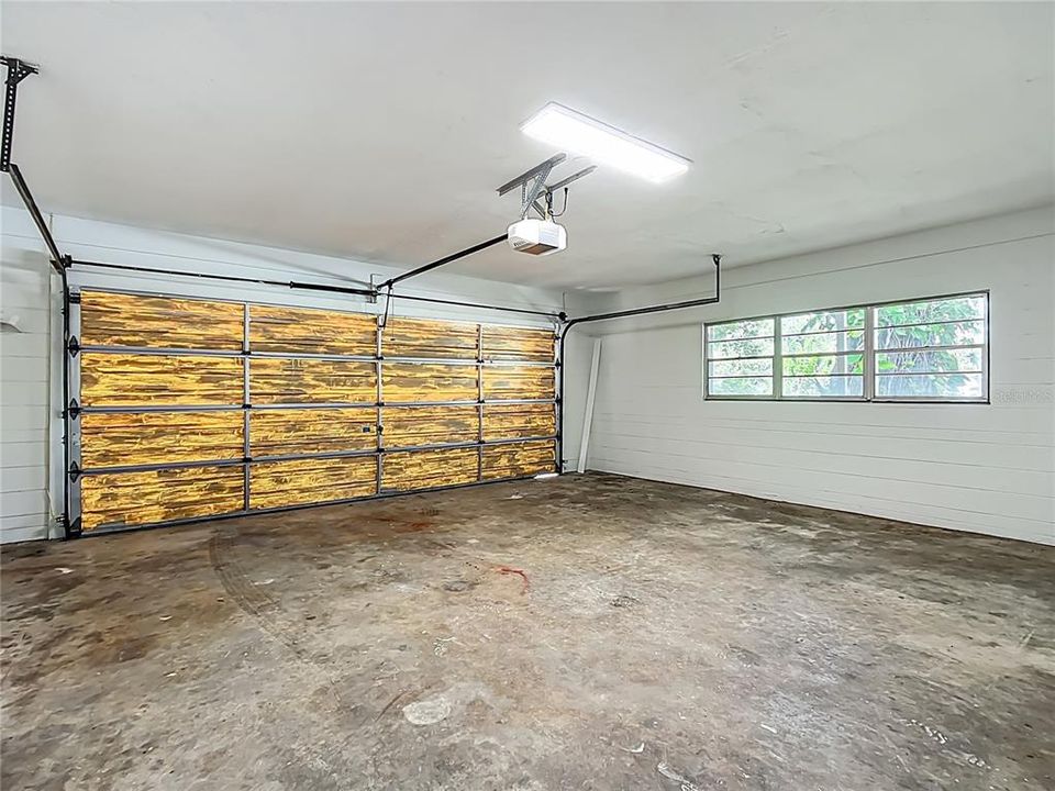 For Sale: $474,900 (4 beds, 3 baths, 2120 Square Feet)