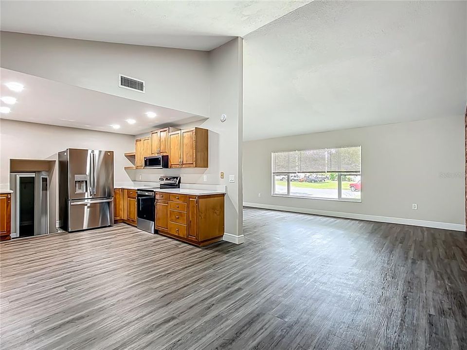 For Sale: $474,900 (4 beds, 3 baths, 2120 Square Feet)