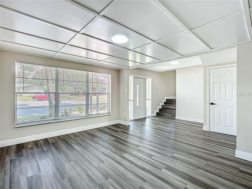 For Sale: $474,900 (4 beds, 3 baths, 2120 Square Feet)