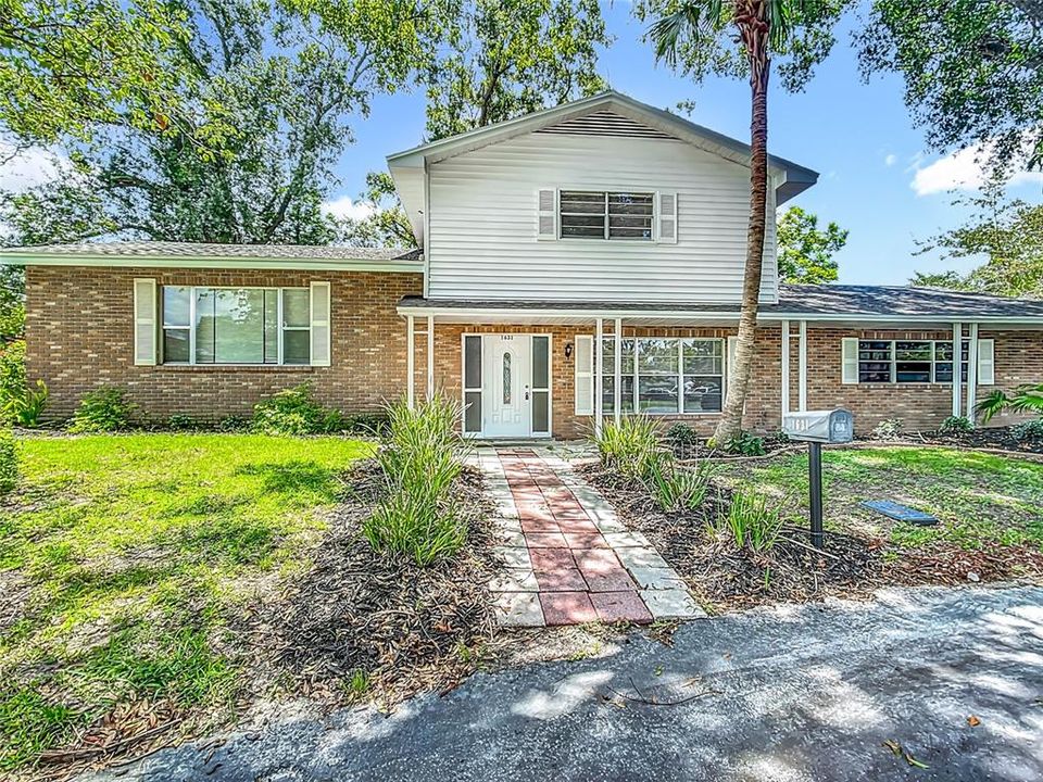 For Sale: $474,900 (4 beds, 3 baths, 2120 Square Feet)