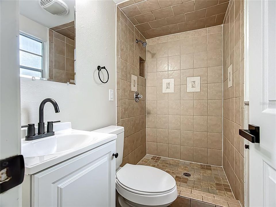 For Sale: $474,900 (4 beds, 3 baths, 2120 Square Feet)