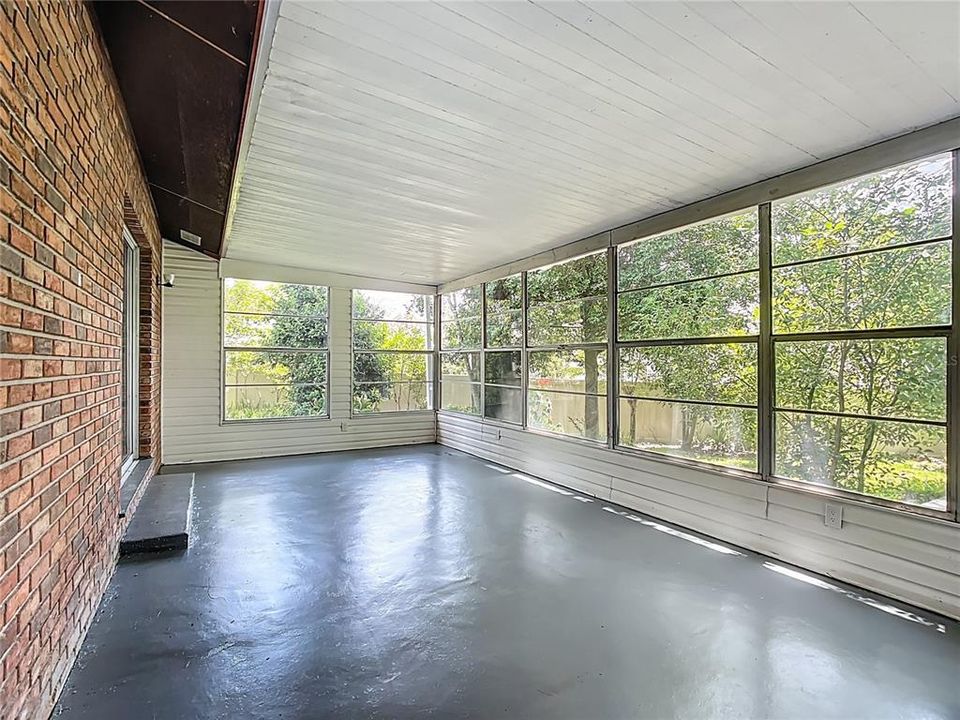 For Sale: $474,900 (4 beds, 3 baths, 2120 Square Feet)