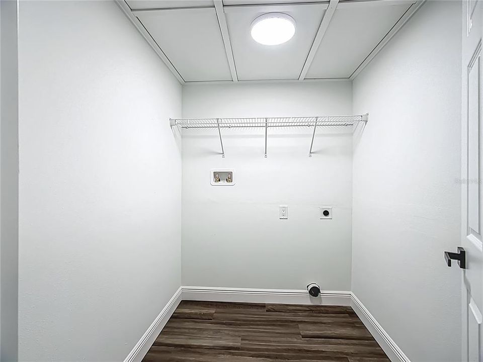 For Sale: $474,900 (4 beds, 3 baths, 2120 Square Feet)