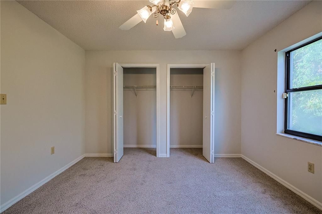 На продажу: $250,000 (3 спален, 2 ванн, 1644 Квадратных фут)