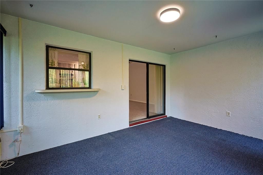 На продажу: $250,000 (3 спален, 2 ванн, 1644 Квадратных фут)