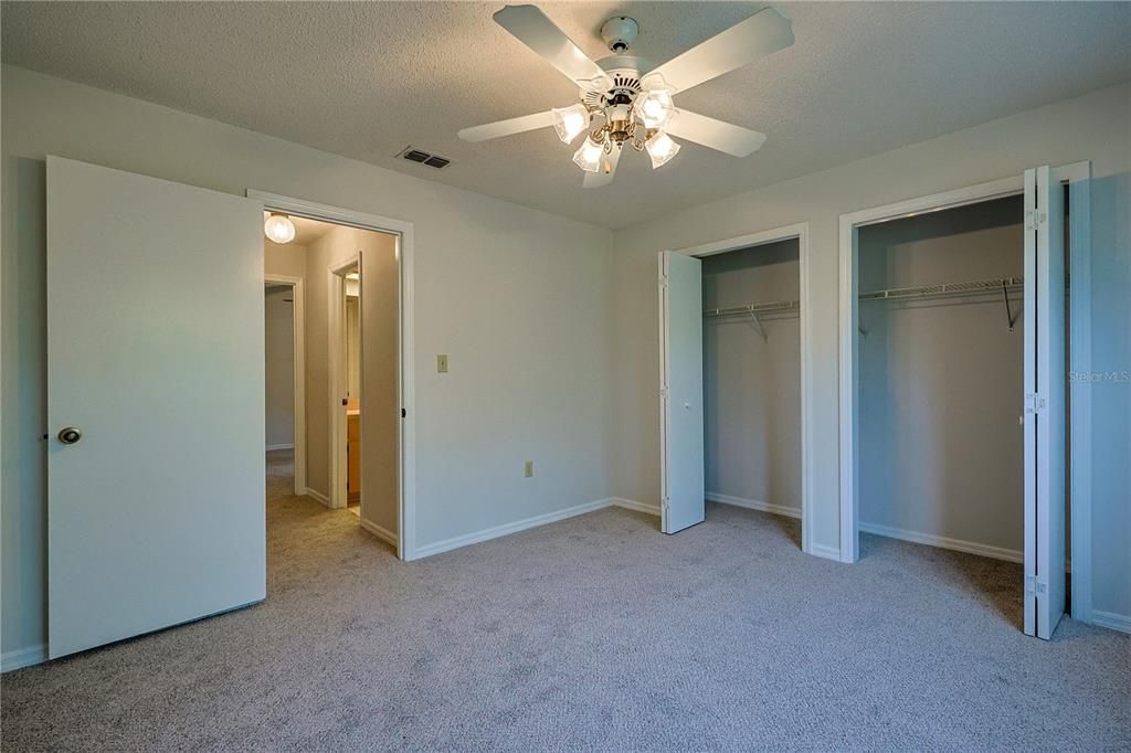 На продажу: $250,000 (3 спален, 2 ванн, 1644 Квадратных фут)