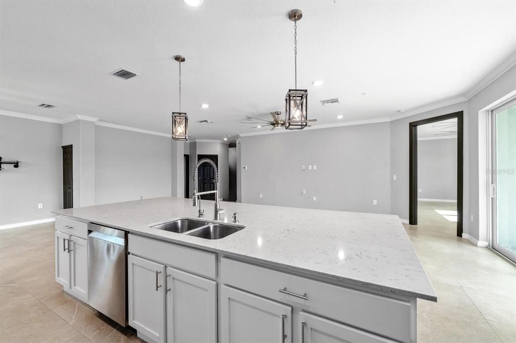 For Sale: $445,000 (3 beds, 2 baths, 2102 Square Feet)