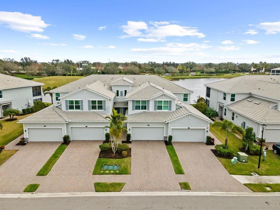 For Sale: $445,000 (3 beds, 2 baths, 2102 Square Feet)