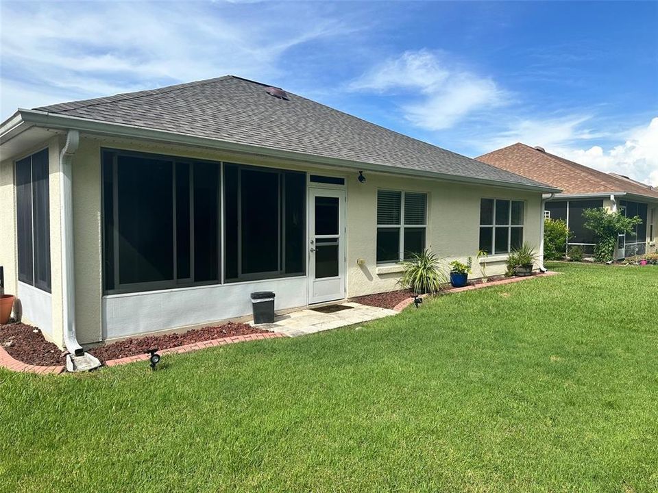 For Sale: $259,500 (2 beds, 2 baths, 1346 Square Feet)