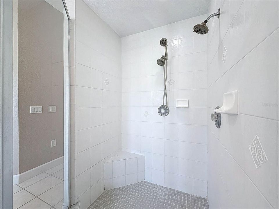 На продажу: $735,000 (4 спален, 3 ванн, 3352 Квадратных фут)