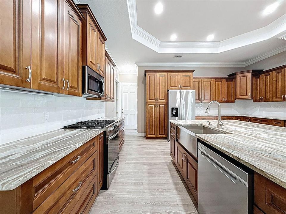 На продажу: $735,000 (4 спален, 3 ванн, 3352 Квадратных фут)